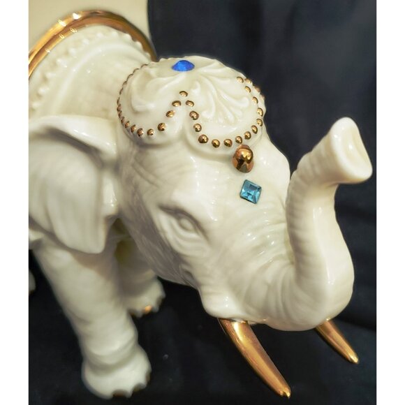 Lenox JEWELED ELEPHANTS 2 taper candle holders candlesticks cream porcelain 5"hi - Picture 15 of 16